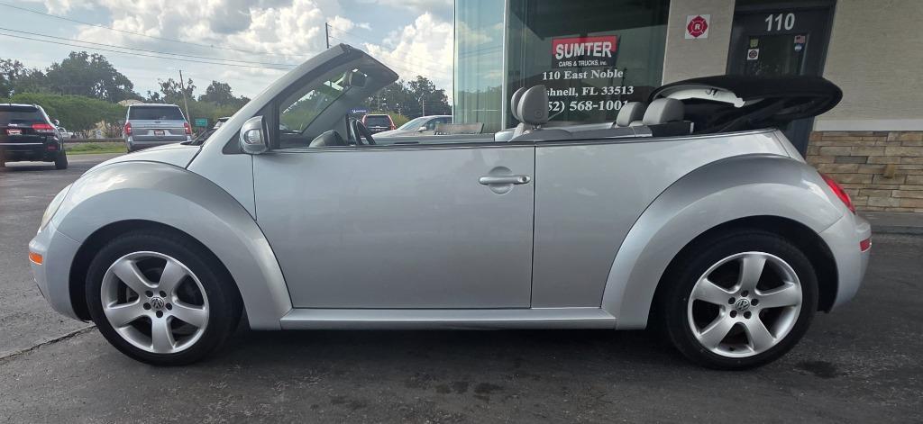 2006 Volkswagen Beetle - $9,370
