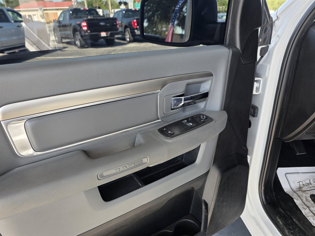 2019 RAM 1500 DS Tradesman photo