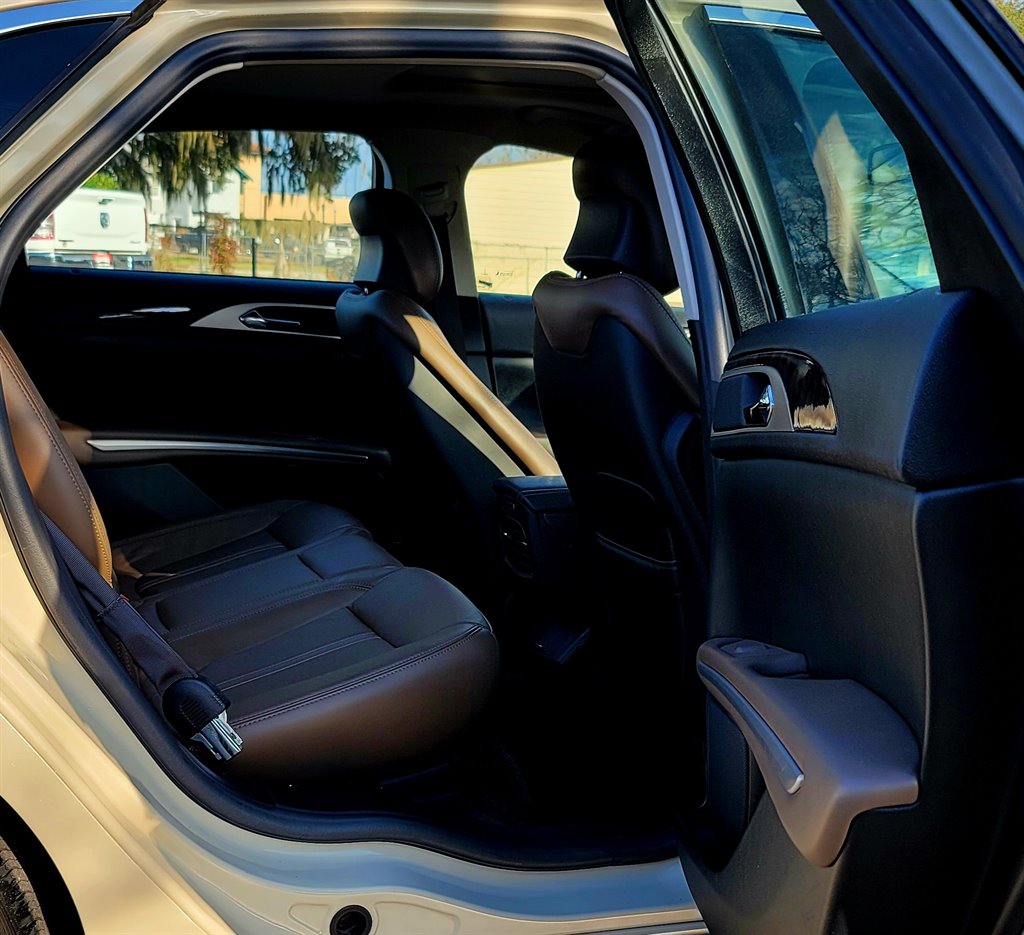 2016 Lincoln MKZ photo