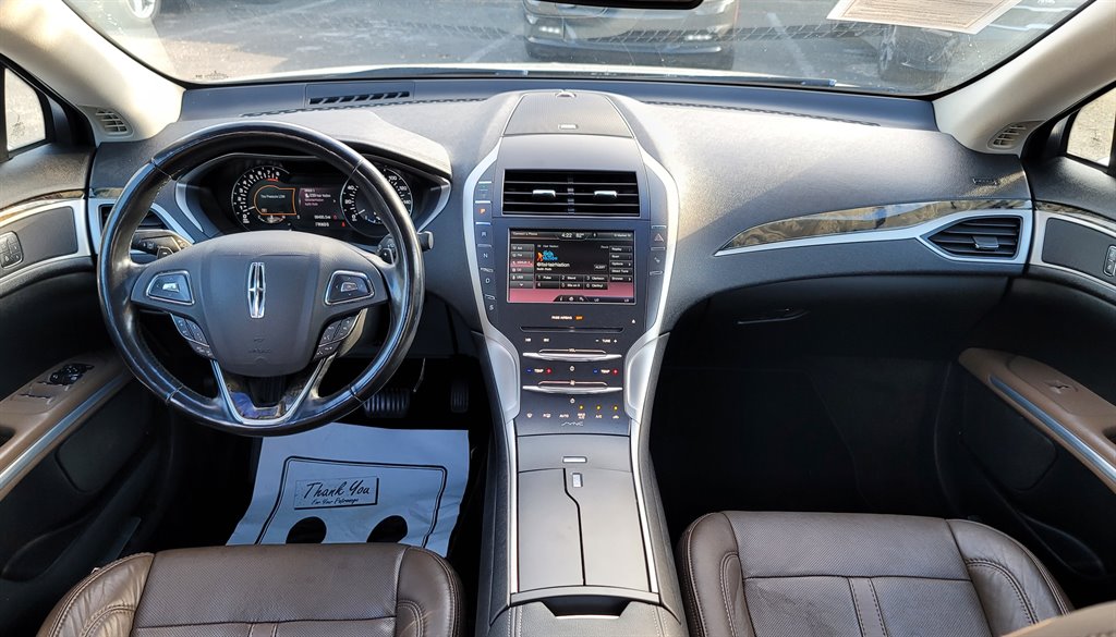2016 Lincoln MKZ photo