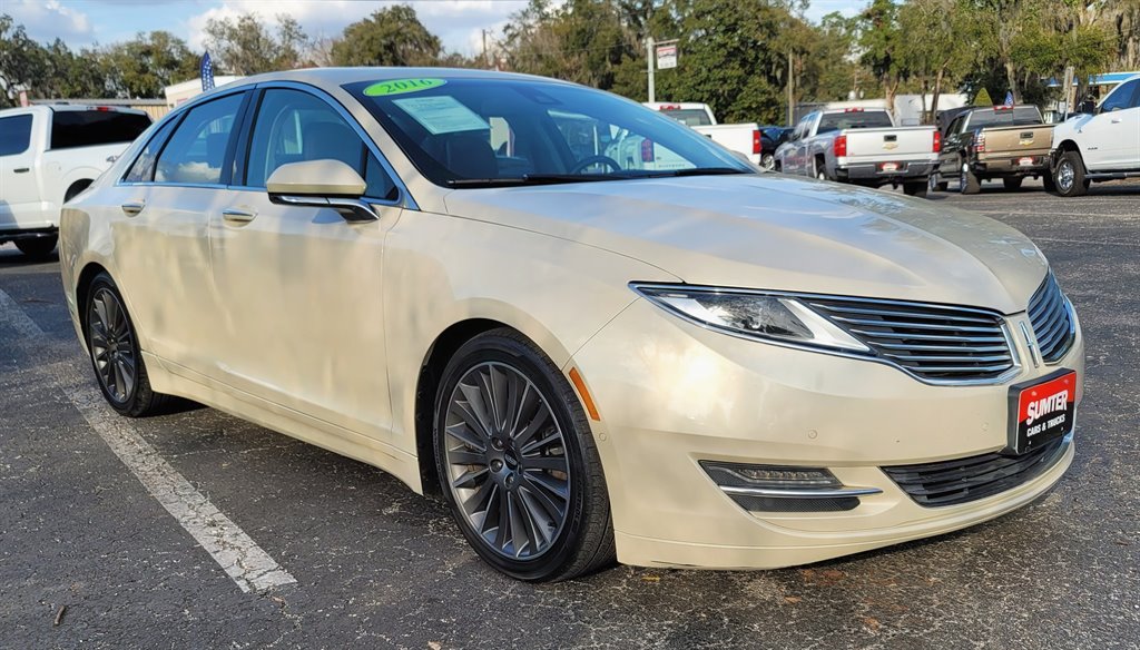 2016 Lincoln MKZ photo