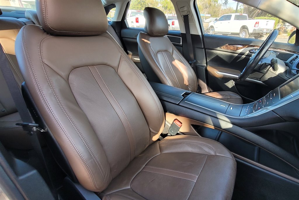 2016 Lincoln MKZ photo