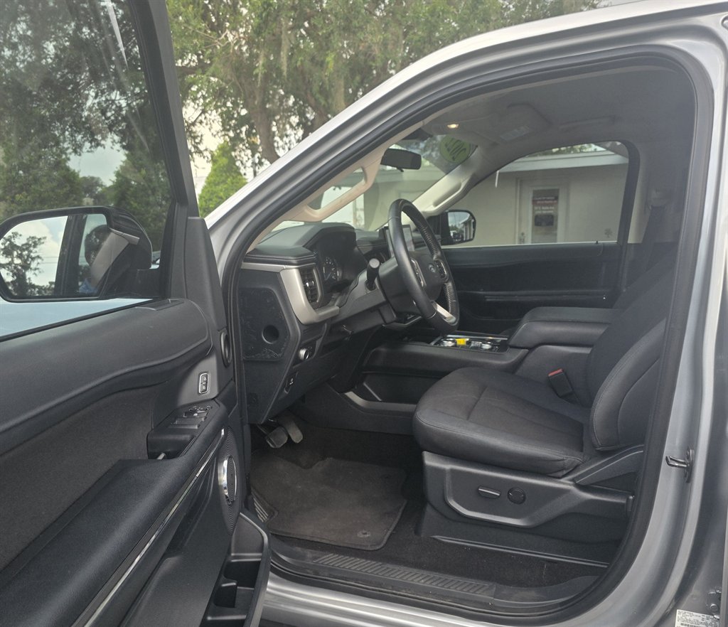 2022 Ford Expedition - $33,936