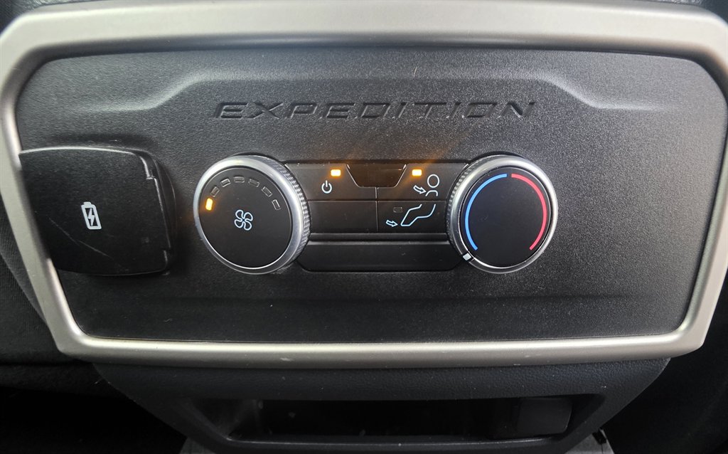 2022 Ford Expedition - $33,936