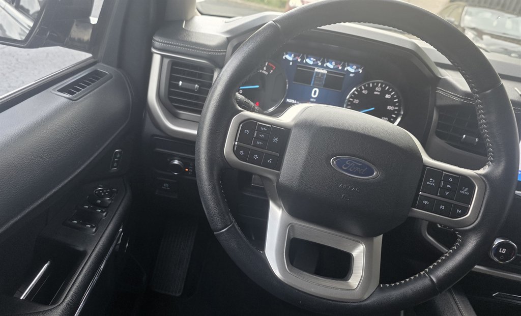 2022 Ford Expedition - $33,936