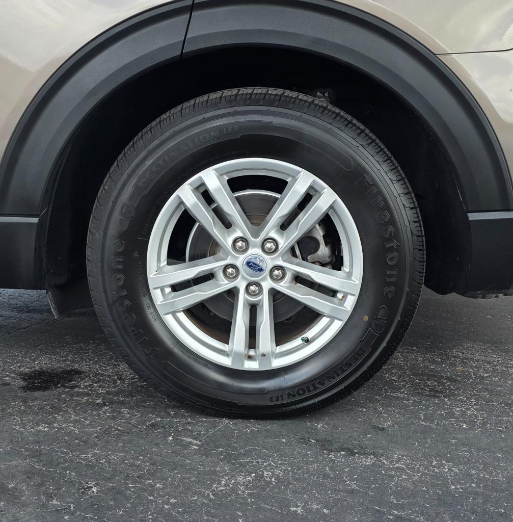 2021 Ford Explorer - $24,179