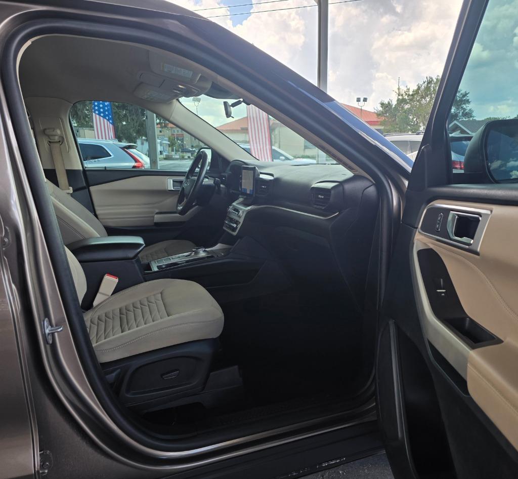 2021 Ford Explorer - $24,179