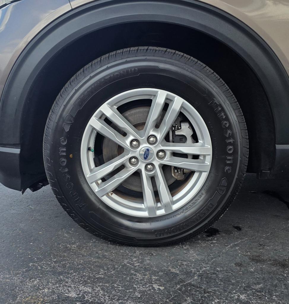 2021 Ford Explorer - $24,179