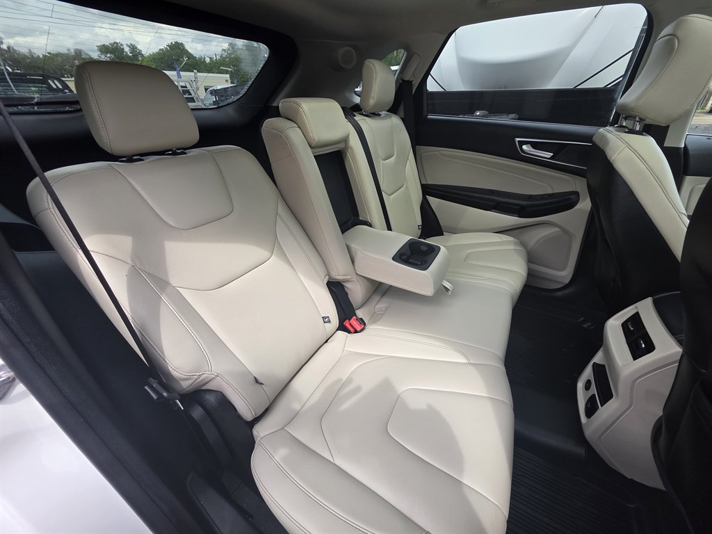 2022 Ford Edge - $33,036