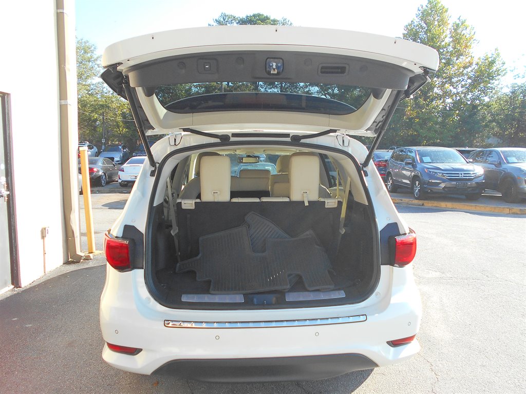 2019 Infiniti QX60 Luxe photo