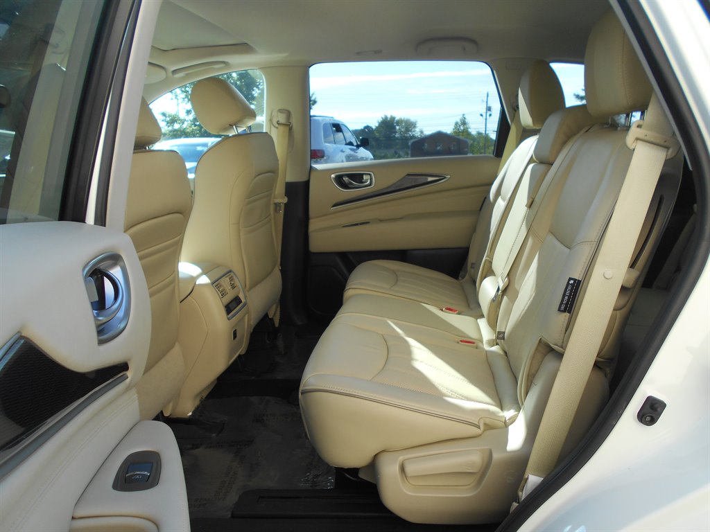 2019 Infiniti QX60 Luxe photo