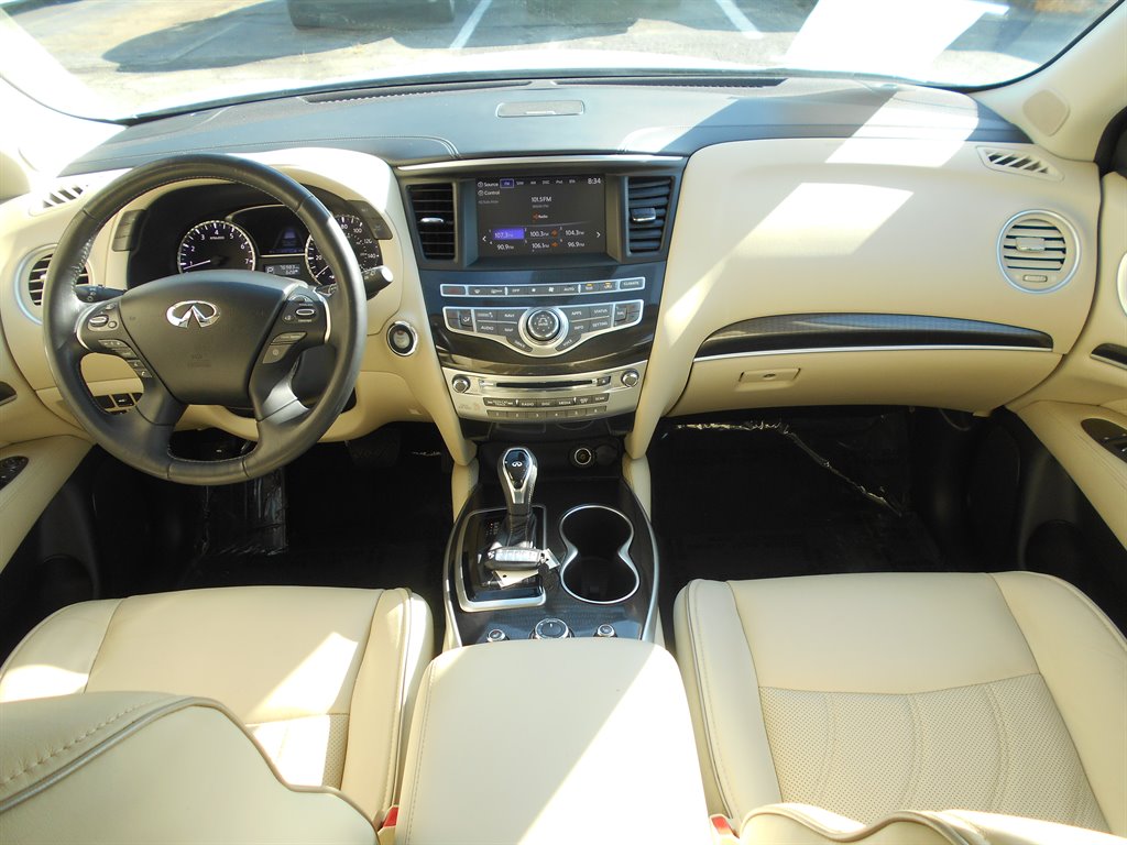 2019 Infiniti QX60 Luxe photo