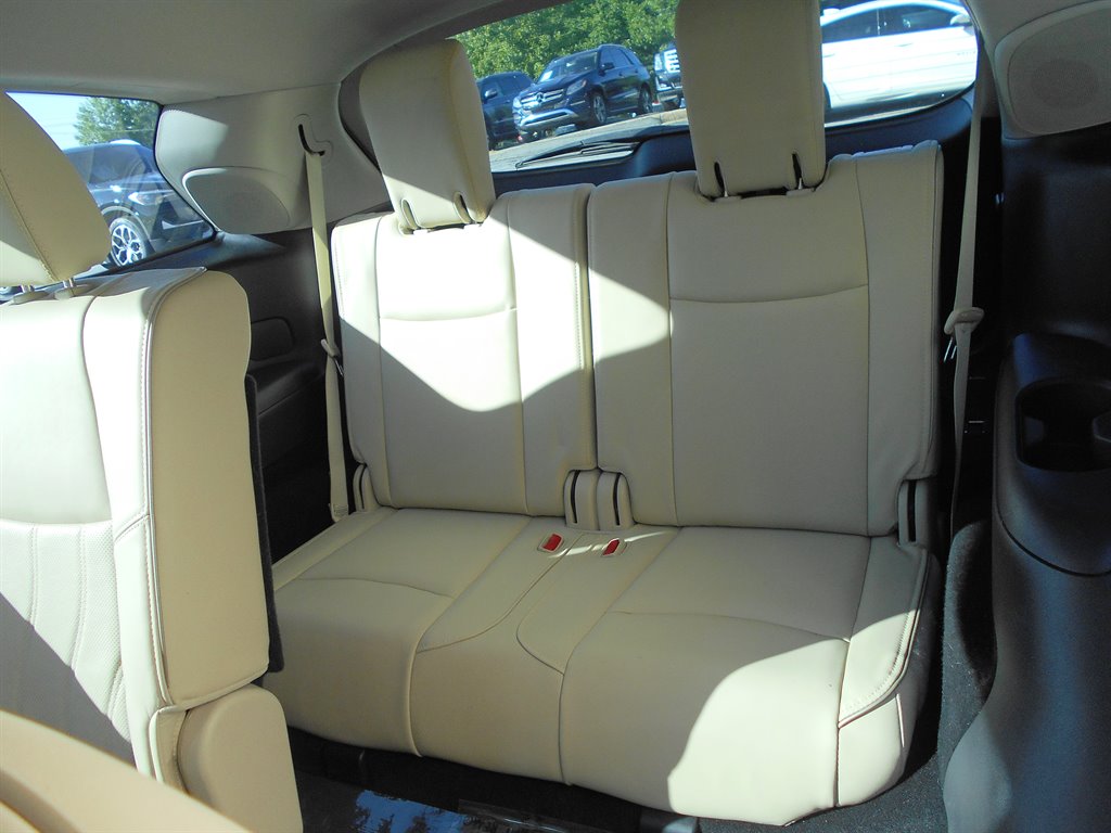 2019 Infiniti QX60 Luxe photo
