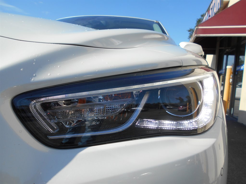 2019 Infiniti QX60 Luxe photo