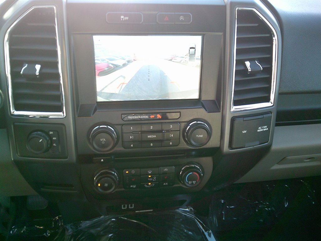 2017 Ford F150 XLT photo