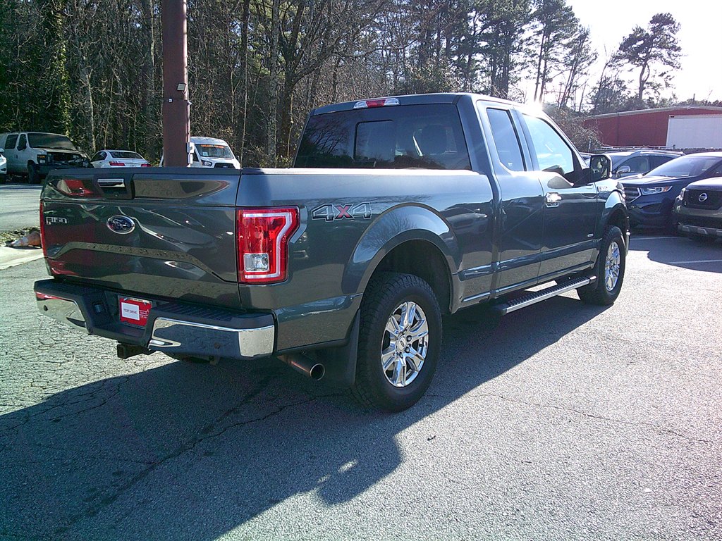2017 Ford F150 XLT photo