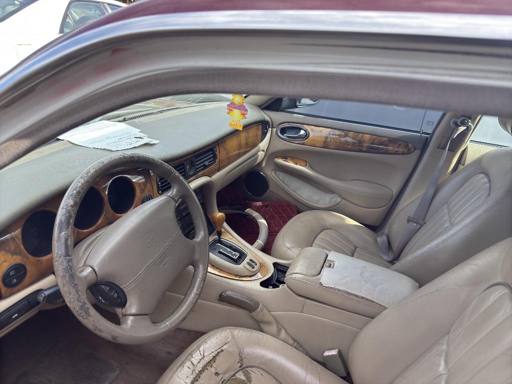 2001 Jaguar XJ-Series XJ8L photo