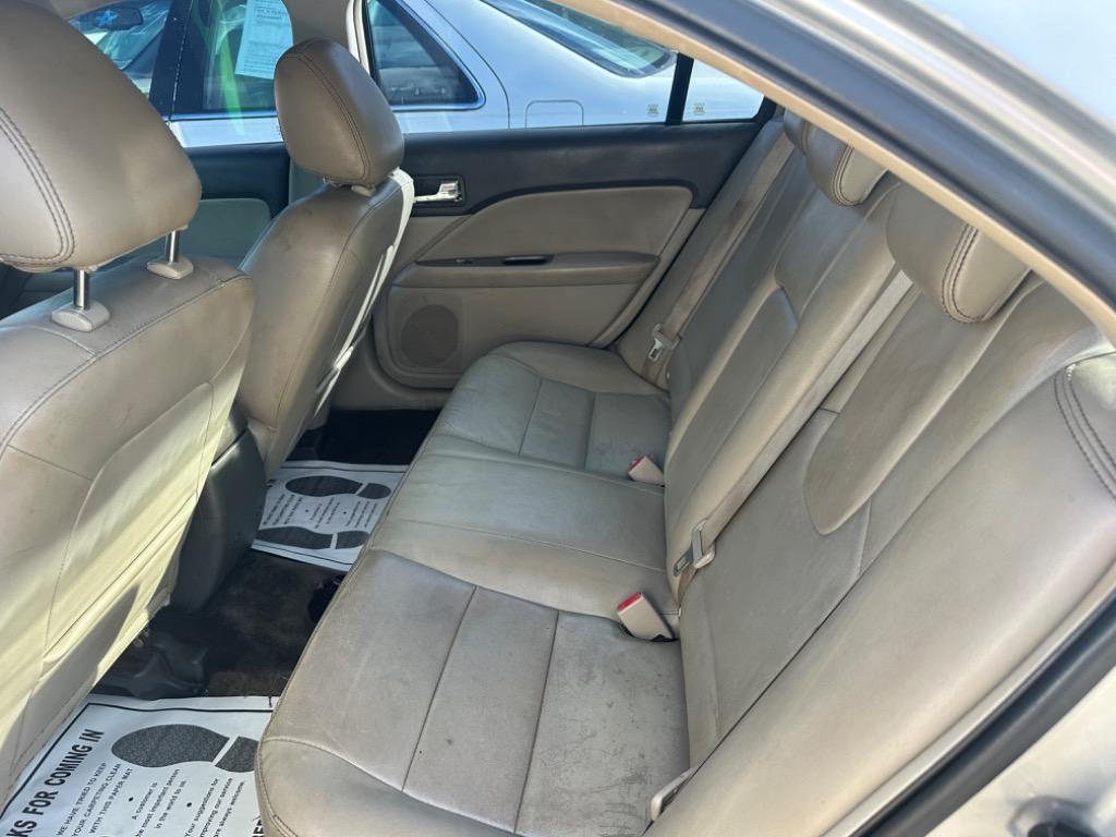 2010 Ford Fusion SEL photo