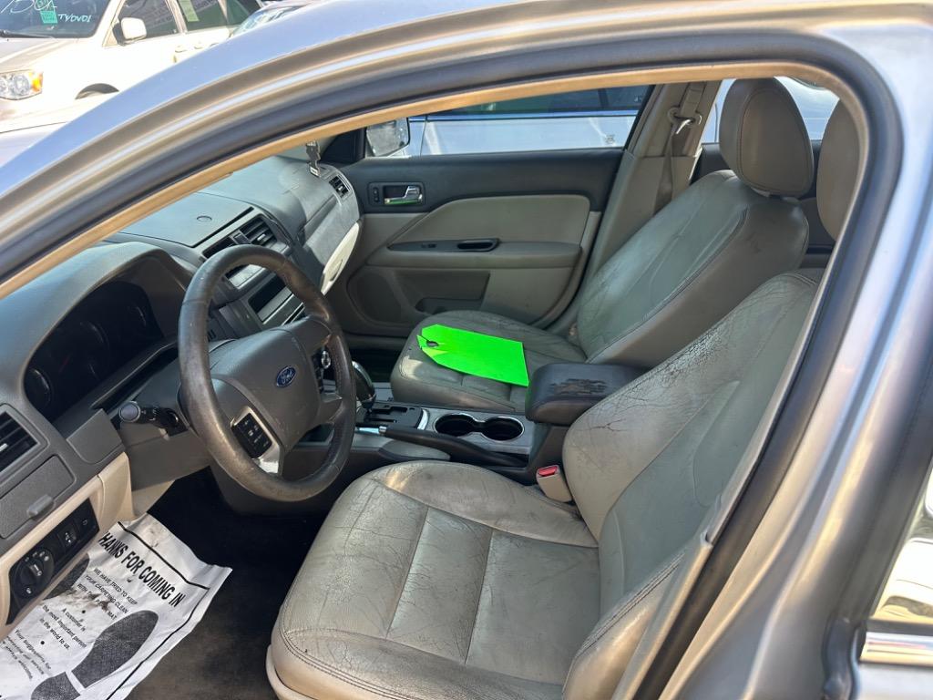 2010 Ford Fusion SEL photo