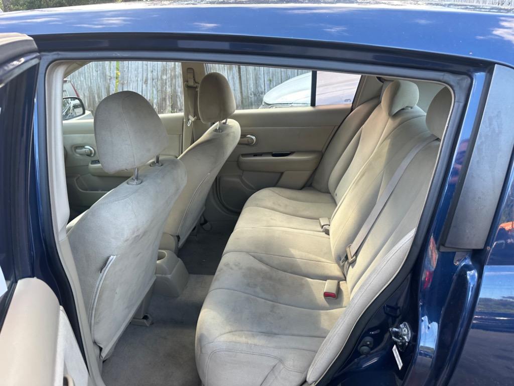 2007 Nissan Versa 1.8 S photo