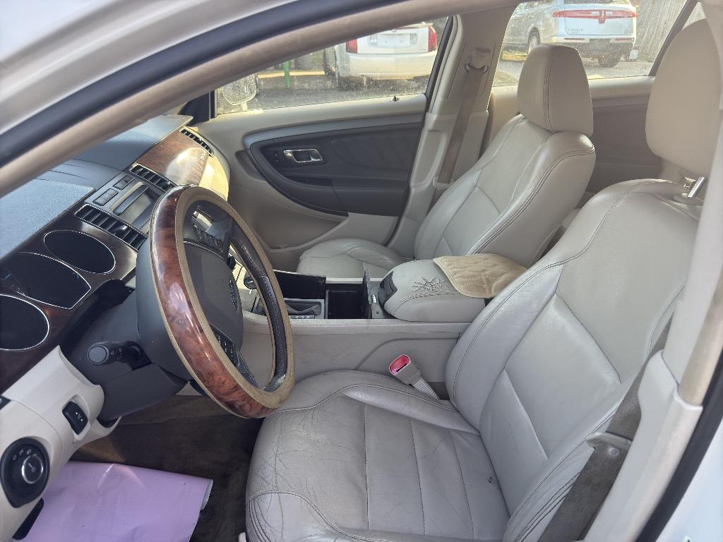 2011 Ford Taurus - $6,210