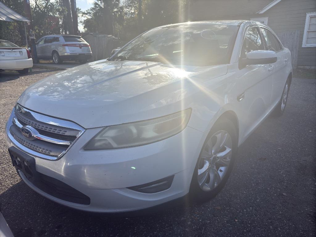 2011 Ford Taurus - $6,210