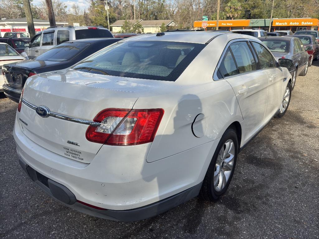 2011 Ford Taurus - $6,210