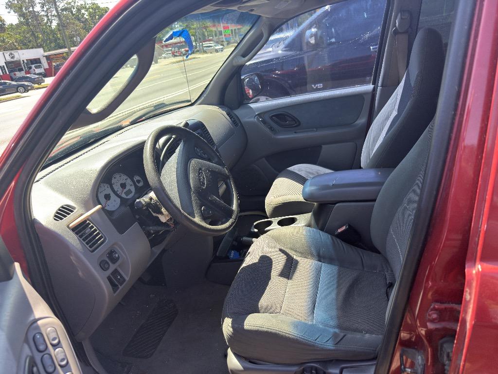 2001 Ford Escape XLT photo