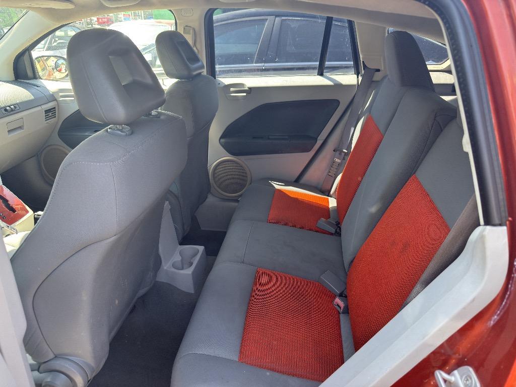 2007 Dodge Caliber SXT photo