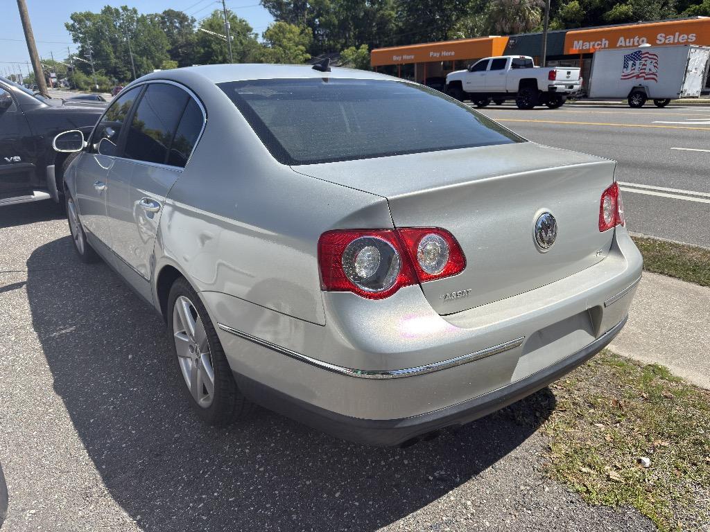 2009 Volkswagen Passat Komfort photo