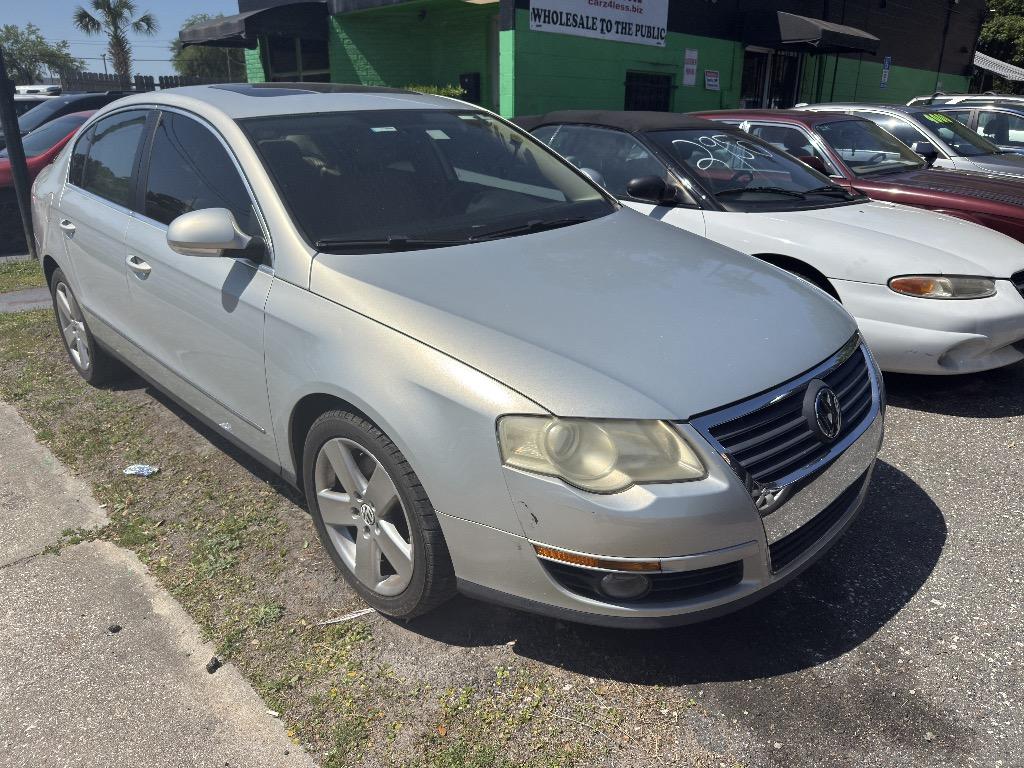 2009 Volkswagen Passat Komfort photo