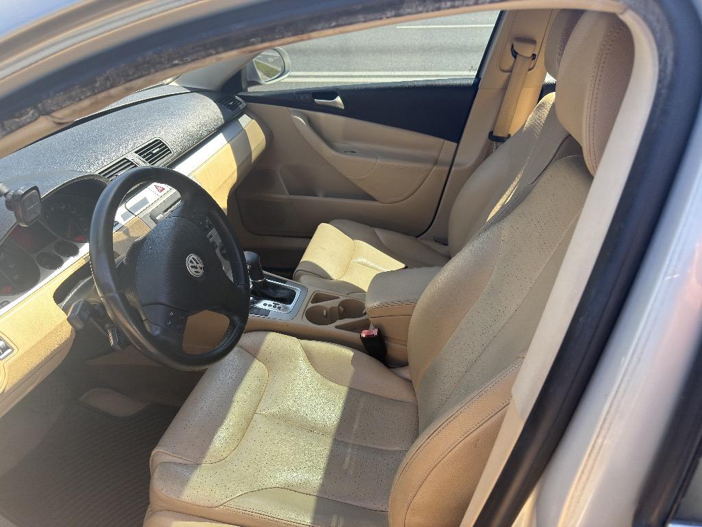 2009 Volkswagen Passat Komfort photo