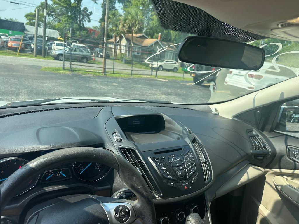 2015 Ford Escape SE photo
