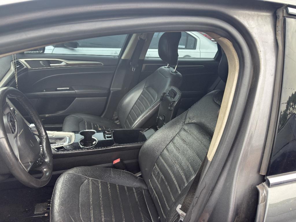 2014 Ford Fusion SE photo