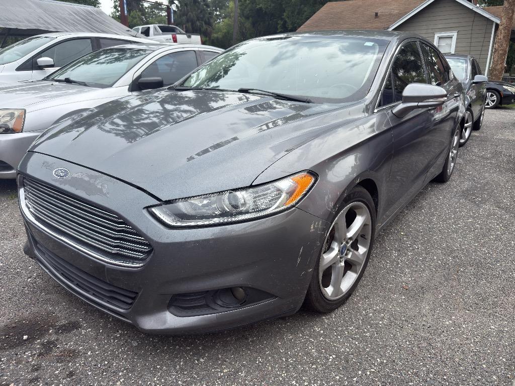 2014 Ford Fusion SE photo