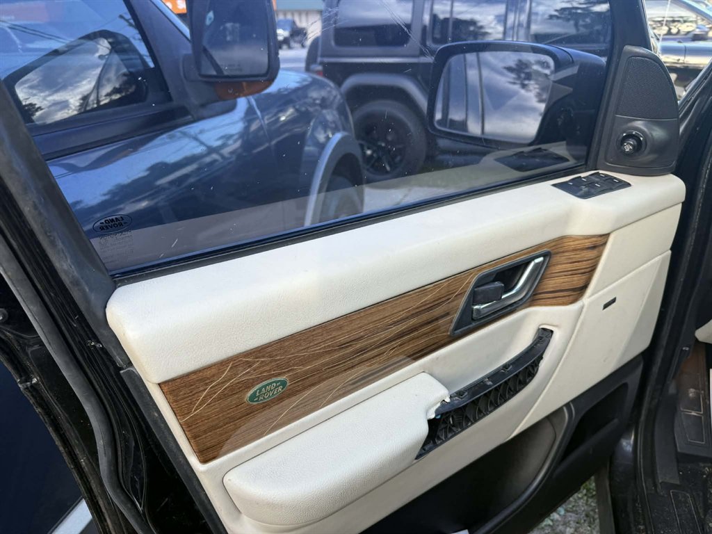 2008 Land Rover Range Rover Sport - $3,950