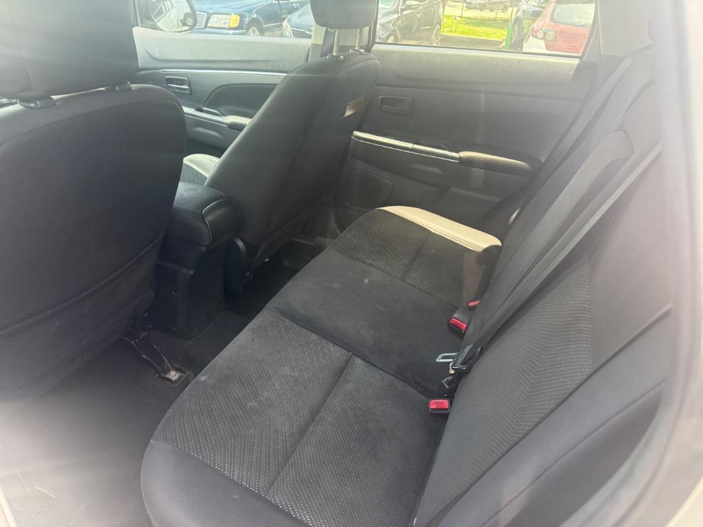 2013 Mitsubishi Outlander - $3,635