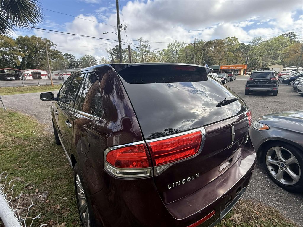 2011 Lincoln MKX - $3,819