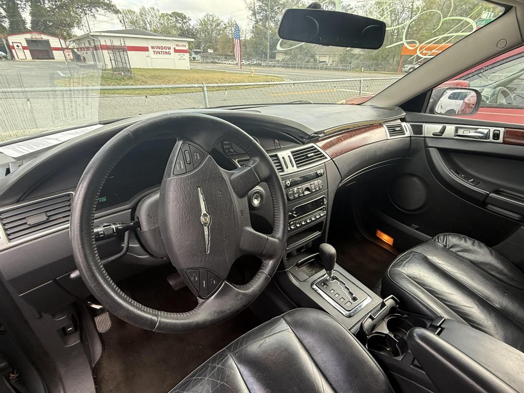 2005 Chrysler Town & Country - $3,588