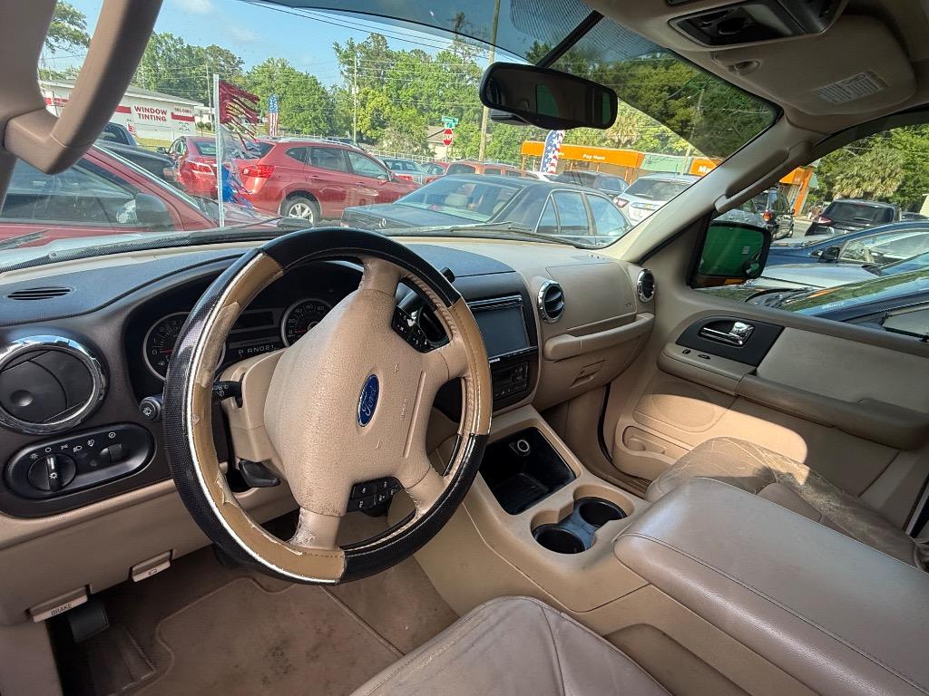 2005 Ford Expedition - $2,950
