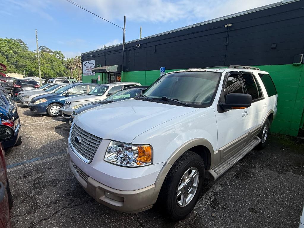 2005 Ford Expedition - $2,950