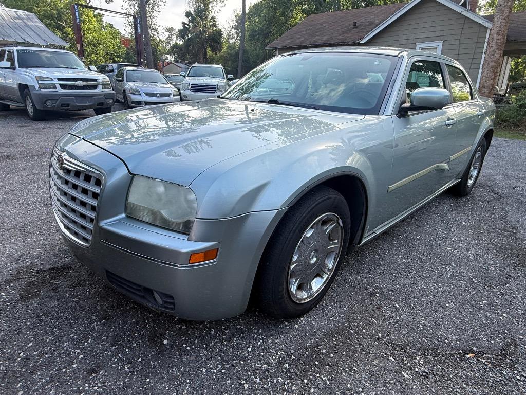 2006 Chrysler 300 - $2,950
