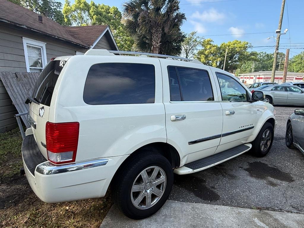 2008 Chrysler Aspen - $3,950