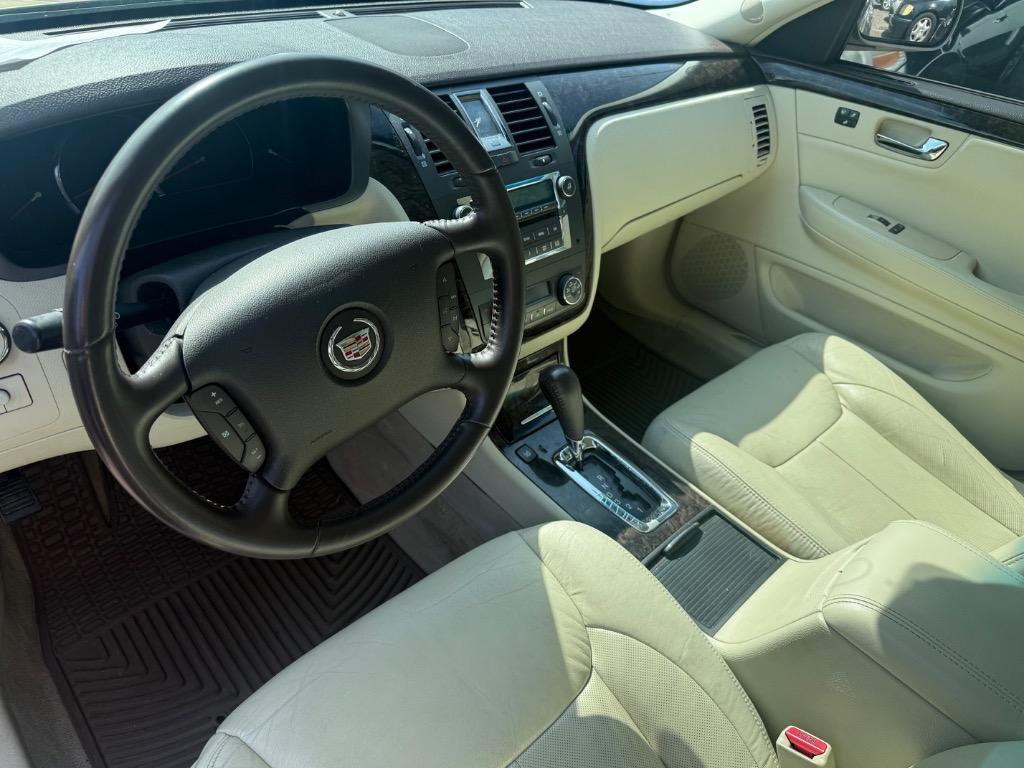 2008 Cadillac DTS - $3,012
