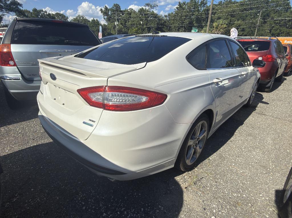 2013 Ford Fusion - $4,135