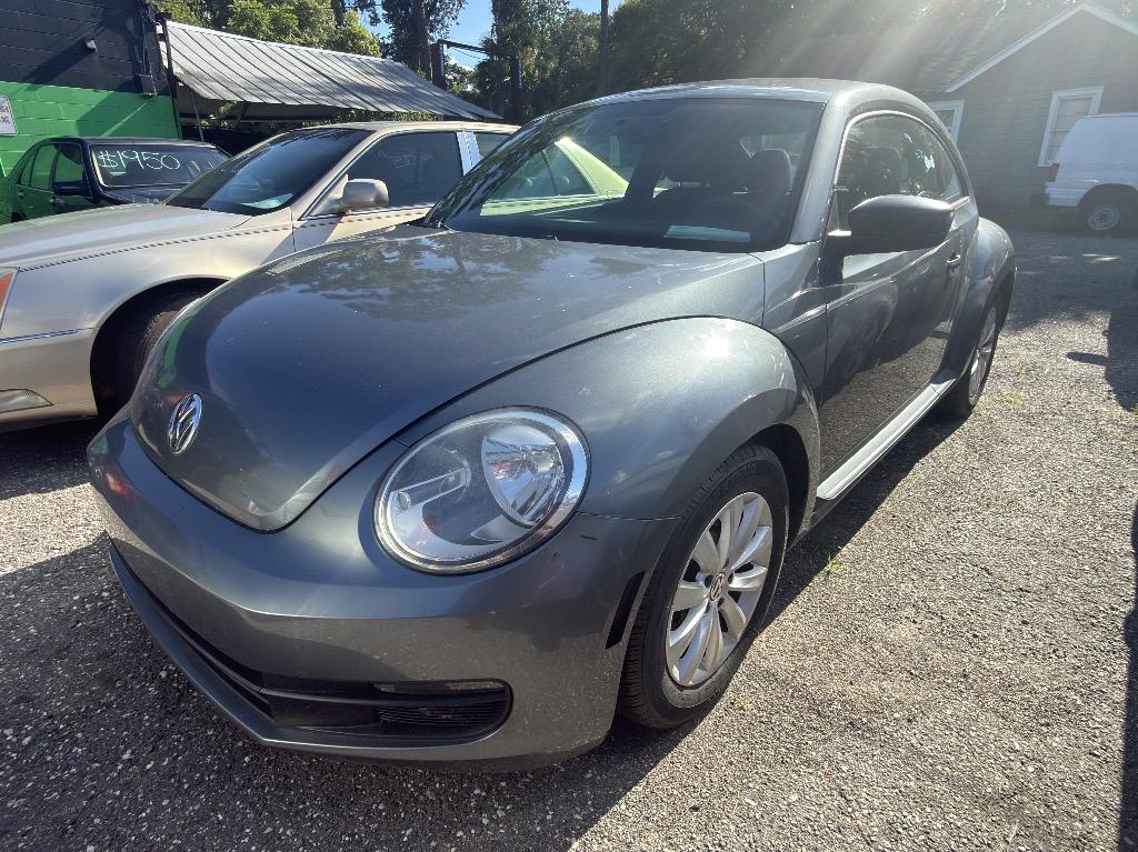 2014 Volkswagen Beetle - $4,705