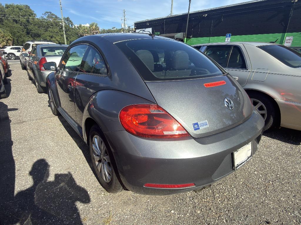 2014 Volkswagen Beetle - $4,705