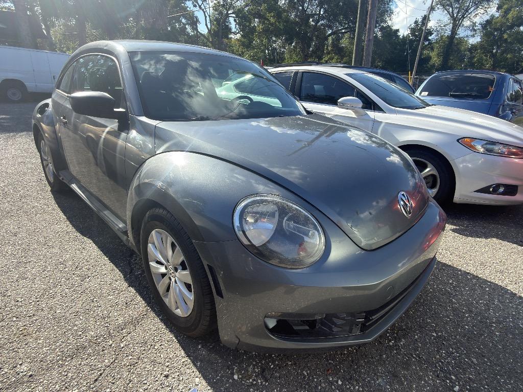 2014 Volkswagen Beetle - $4,705