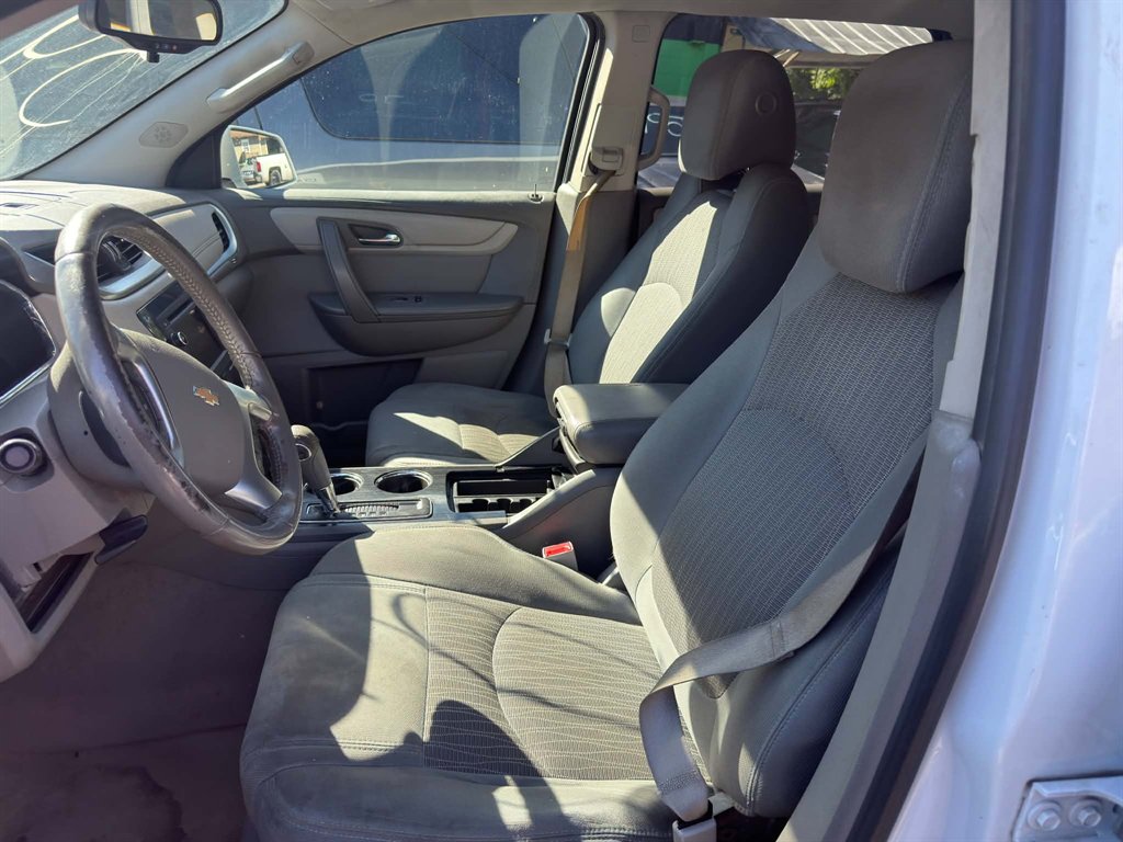 2017 Chevrolet Traverse - $3,950