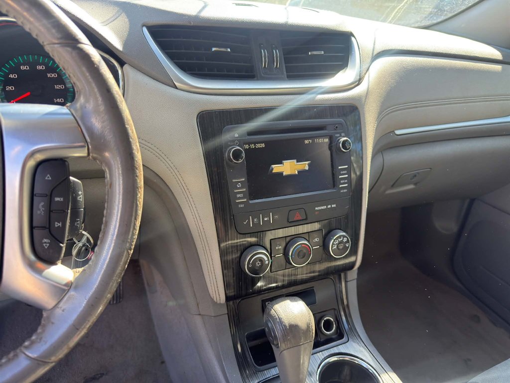 2017 Chevrolet Traverse - $3,950
